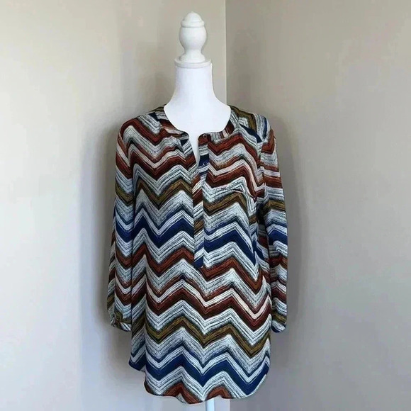 NYJD Multi Color Pintuck Blouse​​ - Picture 1 of 9